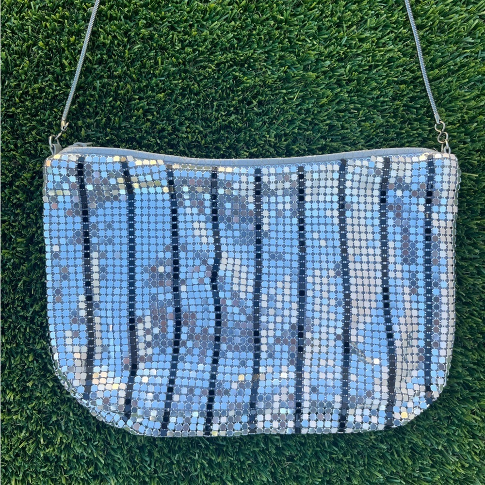 Metal Mesh Silver and Black Shoulder Bag - Picture 2 of 10